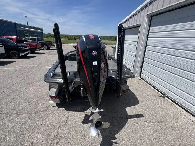 Slide: The Image of Phoenix Bass Boat 920 Elite 2 2022 - 4