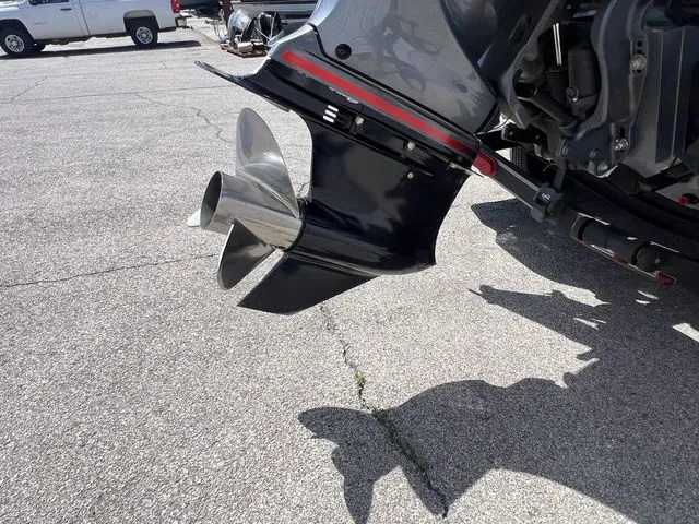 Slide: The Image of Skeeter FXR 21 2023 - 7