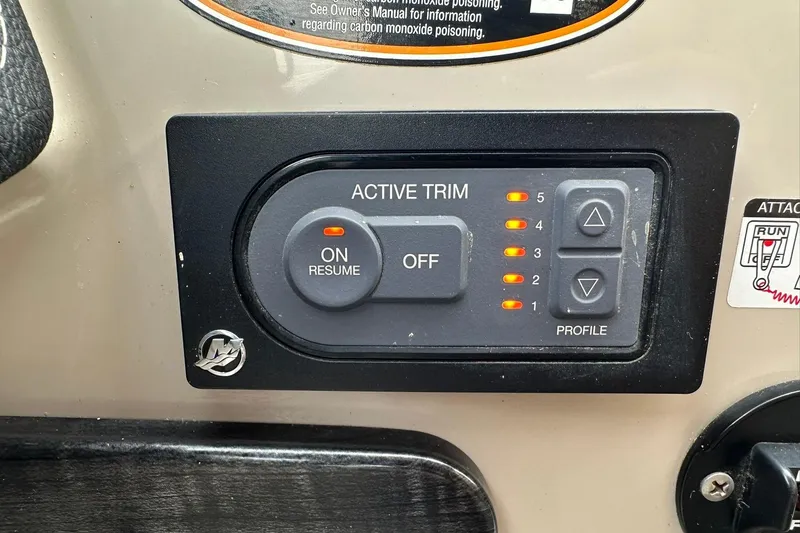 Slide: The Image of Control panel of 2018 Harris Grand Mariner 250 with active trim settings. - 45