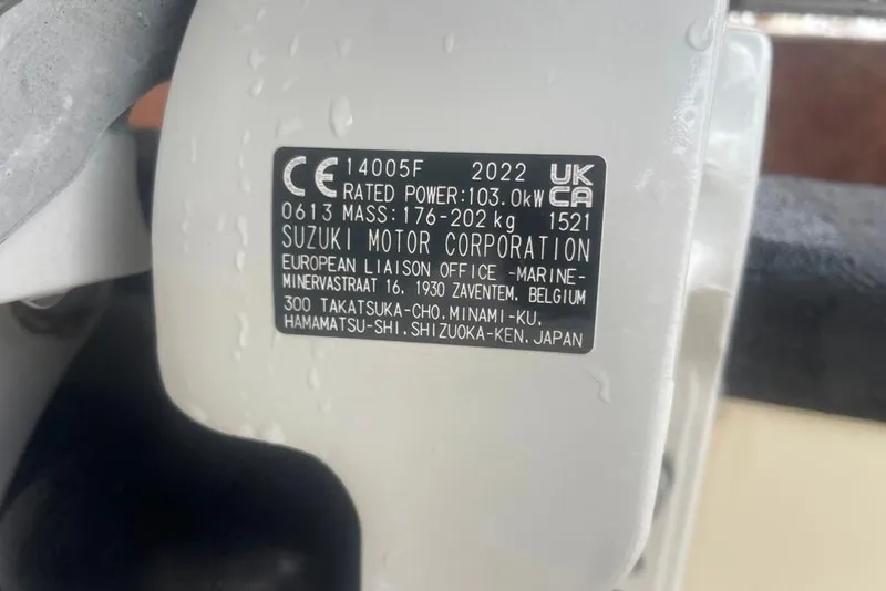 Slide: The Image of Label on Suzuki motor, 103 kW, 2022, Sea Craft SF18, 1983 model. - 28