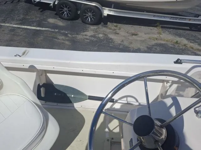 Slide: The Image of Grady-White 17 SPIRIT 1993 - 11