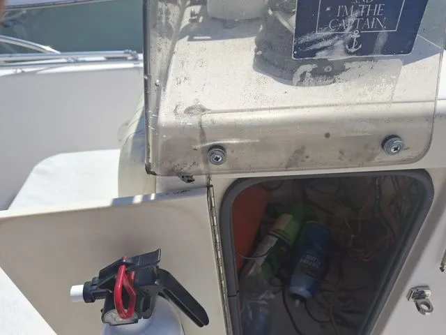 Slide: The Image of Grady-White 17 SPIRIT 1993 - 8