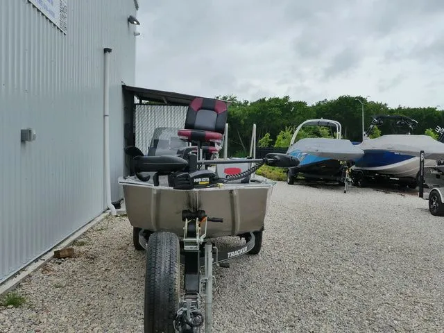 Slide: The Image of Tracker Pro 160 2016 - 5