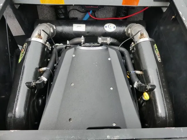 Slide: The Image of Malibu Wakesetter LSV 2011 - 21