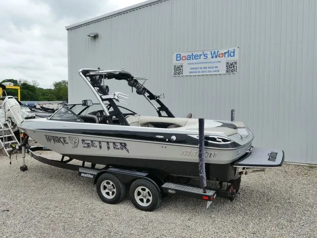 Slide: The Image of Malibu Wakesetter LSV 2011 - 3