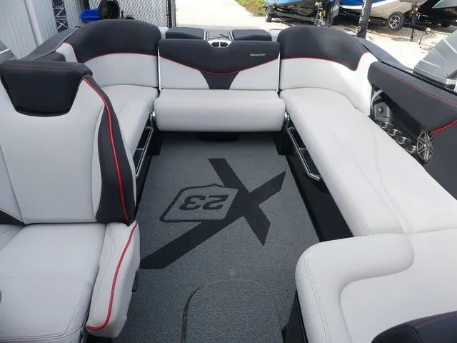 Slide: The Image of MasterCraft X23 CUSTOM 2017 - 12