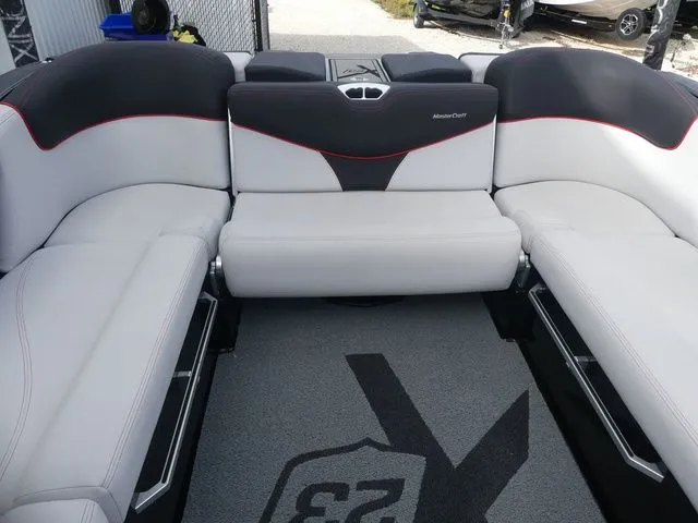 Slide: The Image of MasterCraft X23 CUSTOM 2017 - 13
