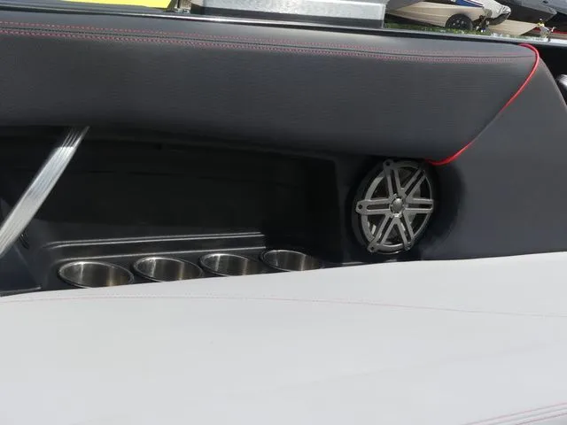 Slide: The Image of MasterCraft X23 CUSTOM 2017 - 19