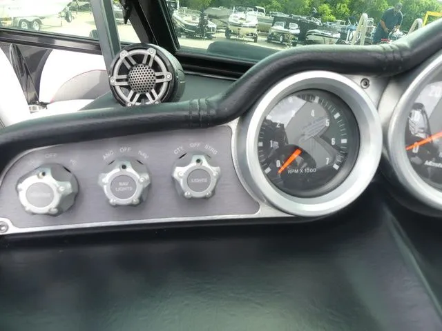 Slide: The Image of MasterCraft X23 CUSTOM 2017 - 23