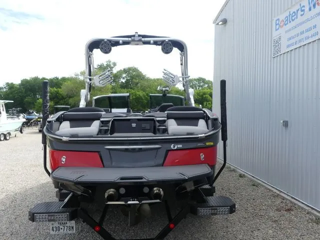 Slide: The Image of MasterCraft X23 CUSTOM 2017 - 4