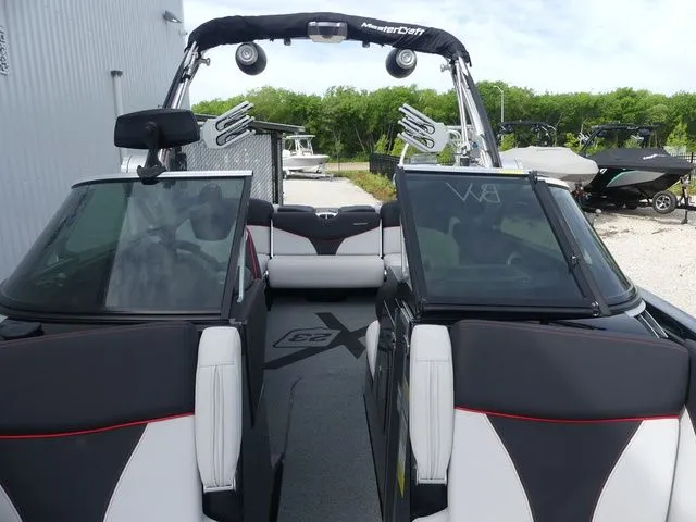 Slide: The Image of MasterCraft X23 CUSTOM 2017 - 8