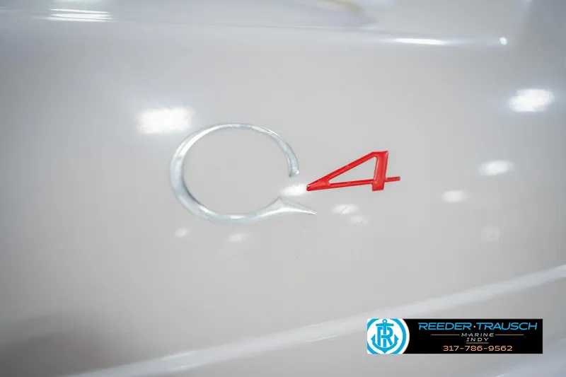 Slide: The Image of 2005 Tahoe Q4 logo on white surface, Reeder Trausch Marine branding visible. - 47