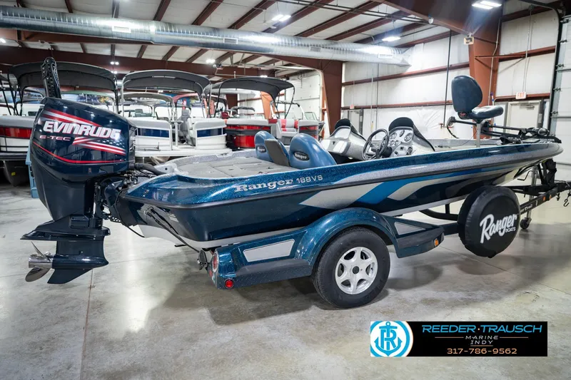 Slide: The Image of 2007 Ranger 188 VS boat with Evinrude engine in showroom. - 10