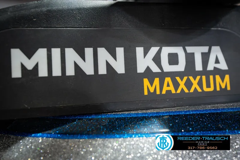 Slide: The Image of Minn Kota Maxxum logo on 2007 Ranger 188 VS boat, Reeder-Trausch Marine branding. - 56