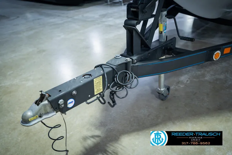 Slide: The Image of Trailer hitch of a 2007 Ranger 188 VS boat on display indoors. - 61
