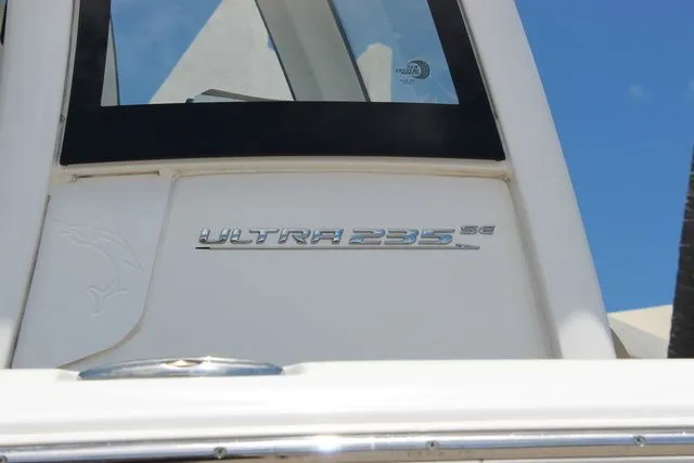 Slide: The Image of Sea Hunt Ultra 235 SE 2018 - 17