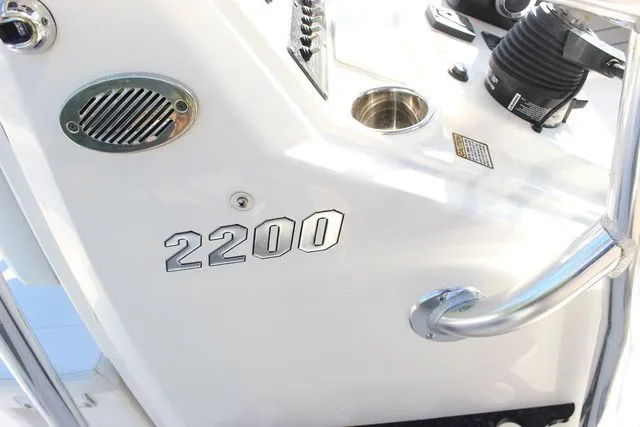 Slide: The Image of Close-up of 2024 Pathfinder 2200 TRS boat details. - 18