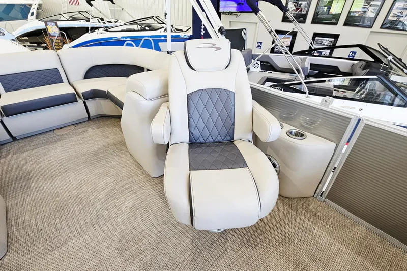 Slide: The Image of Luxurious seating on 2019 Bennington SX 22 Premium Stern Radius pontoon boat. - 9