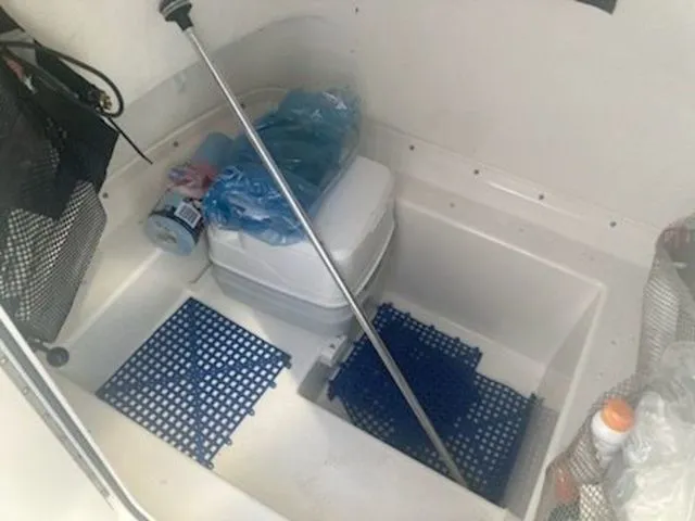 Slide: The Image of Parker Marine 2501 Center Console 2015 - 9