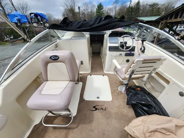 Slide: The Image of Scout 222 Dorado 2008 - 12