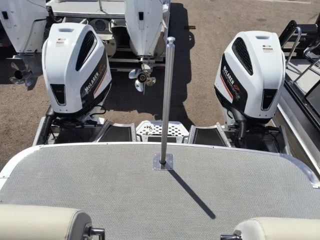 Slide: The Image of Tahoe Cascade Quad Lounge Shift 25 FT 2026 - 13