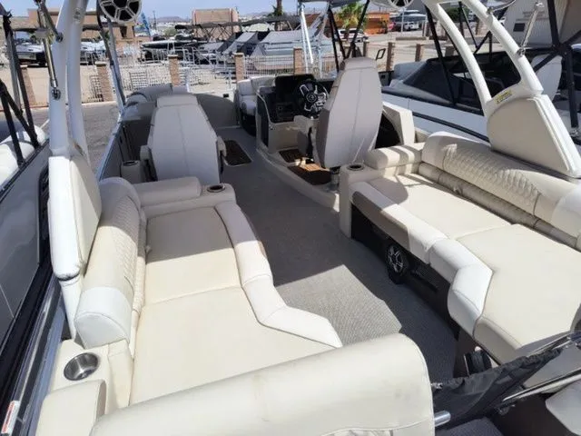 Slide: The Image of Tahoe Cascade Quad Lounge Shift 25 FT 2026 - 15