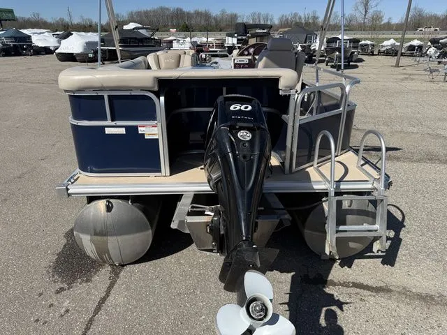 Slide: The Image of Sylvan 8522 Mirage Cruise 2012 - 10