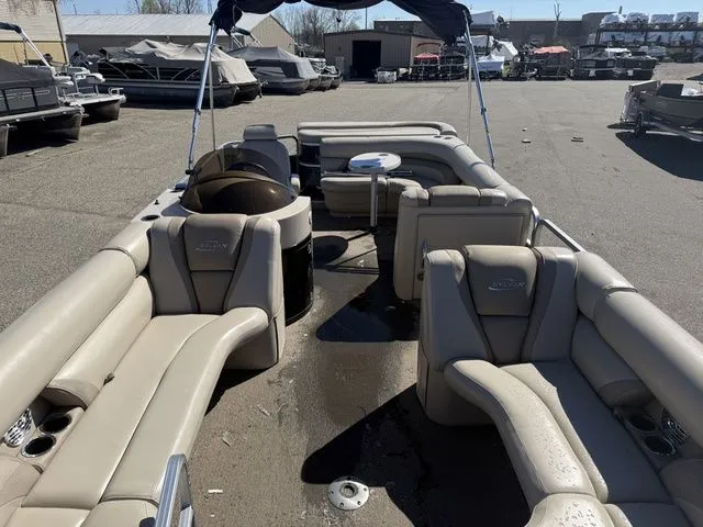 Slide: The Image of Sylvan 8522 Mirage Cruise 2012 - 4