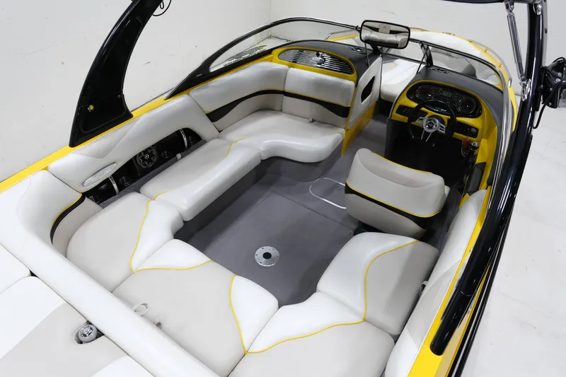 Slide: The Image of Malibu Wakesetter 21 VLX 2006 - 11