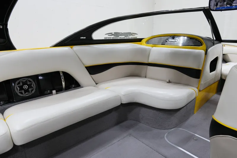 Slide: The Image of Malibu Wakesetter 21 VLX 2006 - 14