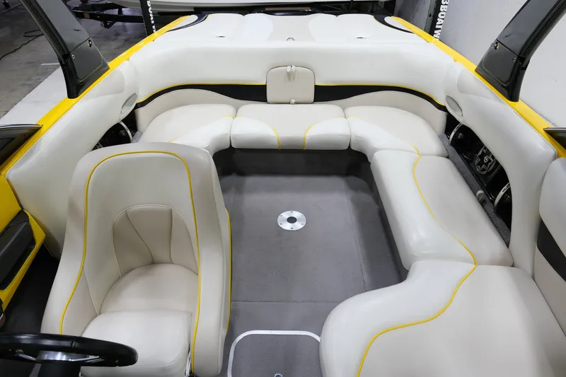 Slide: The Image of Malibu Wakesetter 21 VLX 2006 - 19