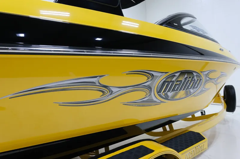 Slide: The Image of Malibu Wakesetter 21 VLX 2006 - 9