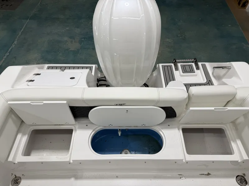 Slide: The Image of Tidewater 220 LXF 2026 - 18