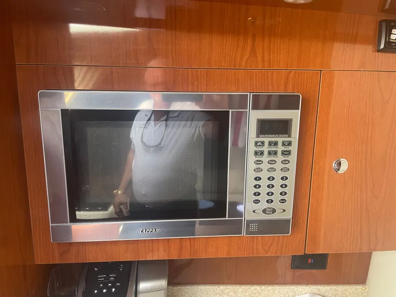 Slide: The Image of Microwave in Regal 3560 Express yacht, year 2005. - 20