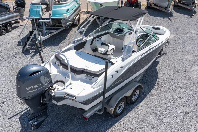 Slide: The Image of 2017 Chaparral 21 H2O Sport boat with Yamaha engine on trailer. - 36
