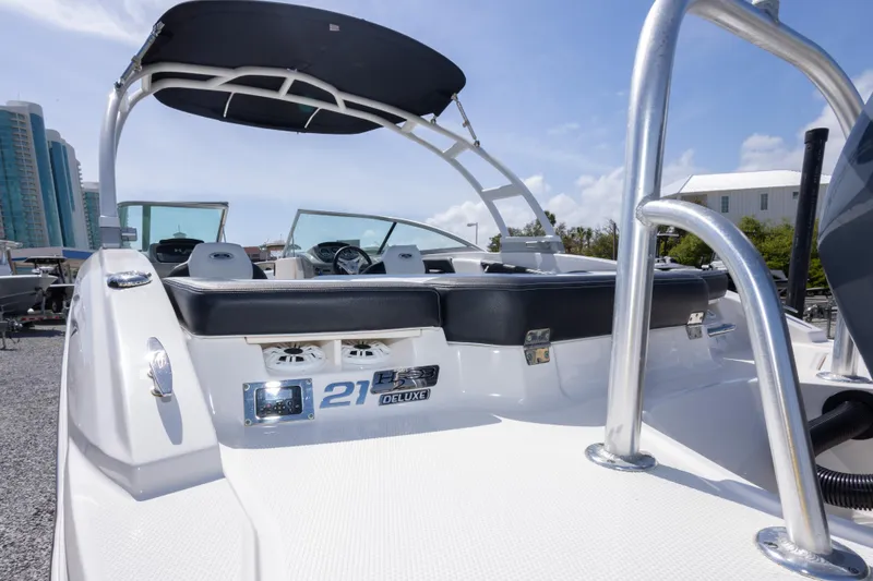 Slide: The Image of 2017 Chaparral 21 H2O Sport boat with sleek design and modern features. - 41