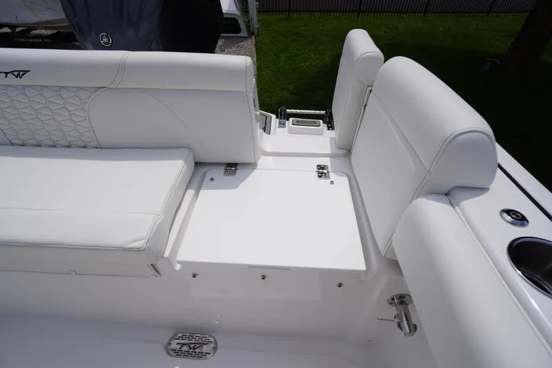 Slide: The Image of Tidewater 232 SS 2026 - 51