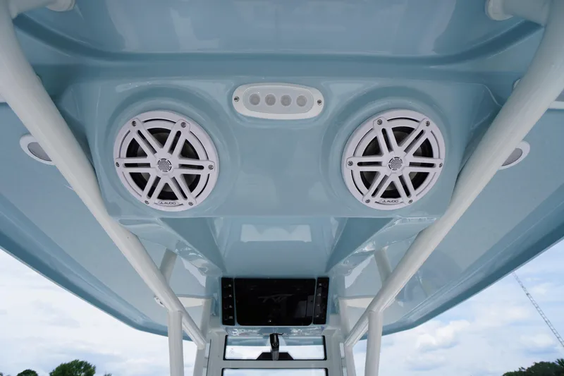 Slide: The Image of Tidewater 232 SS 2026 - 67