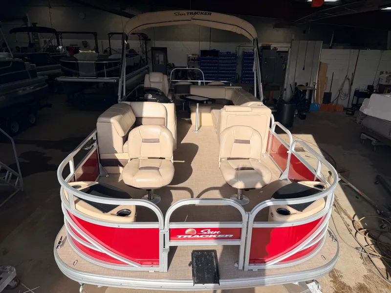 Slide: The Image of Sun Tracker Fishin Barge 22 DLX XP3 Tritoon & 150HP Mercury 4Stroke - $39,995 2019 - 10