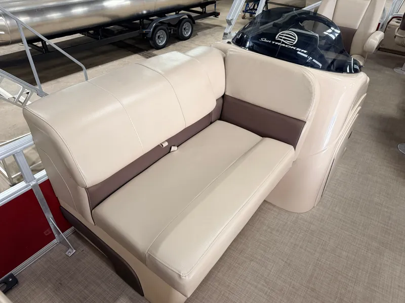 Slide: The Image of Sun Tracker Fishin Barge 22 DLX XP3 Tritoon & 150HP Mercury 4Stroke - $39,995 2019 - 24