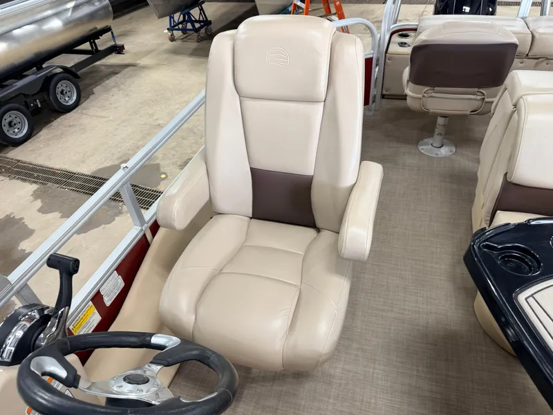 Slide: The Image of Sun Tracker Fishin Barge 22 DLX XP3 Tritoon & 150HP Mercury 4Stroke - $39,995 2019 - 27