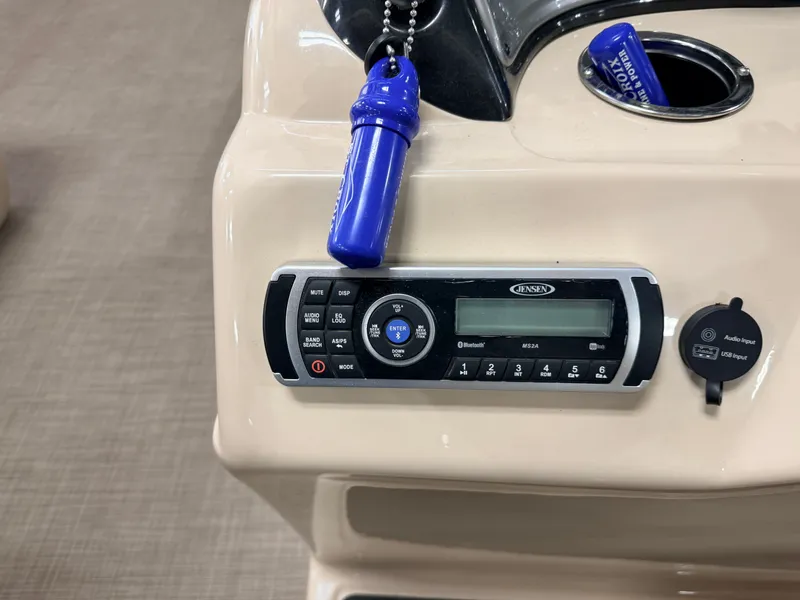 Slide: The Image of Sun Tracker Fishin Barge 22 DLX XP3 Tritoon & 150HP Mercury 4Stroke - $39,995 2019 - 31