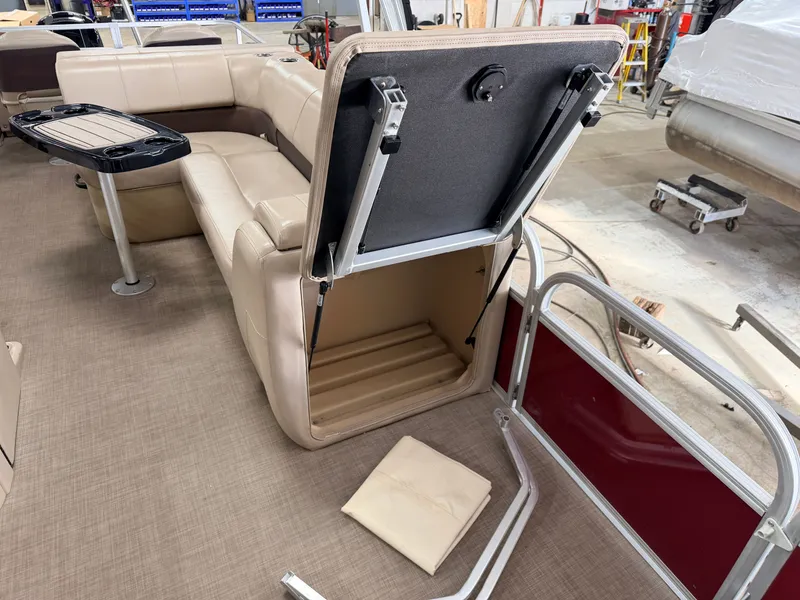 Slide: The Image of Sun Tracker Fishin Barge 22 DLX XP3 Tritoon & 150HP Mercury 4Stroke - $39,995 2019 - 35