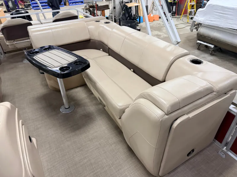 Slide: The Image of Sun Tracker Fishin Barge 22 DLX XP3 Tritoon & 150HP Mercury 4Stroke - $39,995 2019 - 36