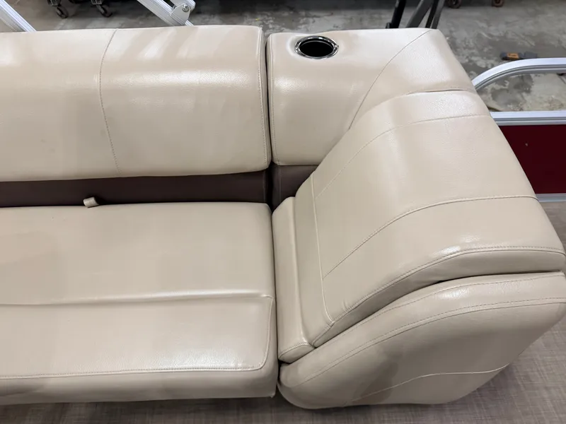 Slide: The Image of Sun Tracker Fishin Barge 22 DLX XP3 Tritoon & 150HP Mercury 4Stroke - $39,995 2019 - 37