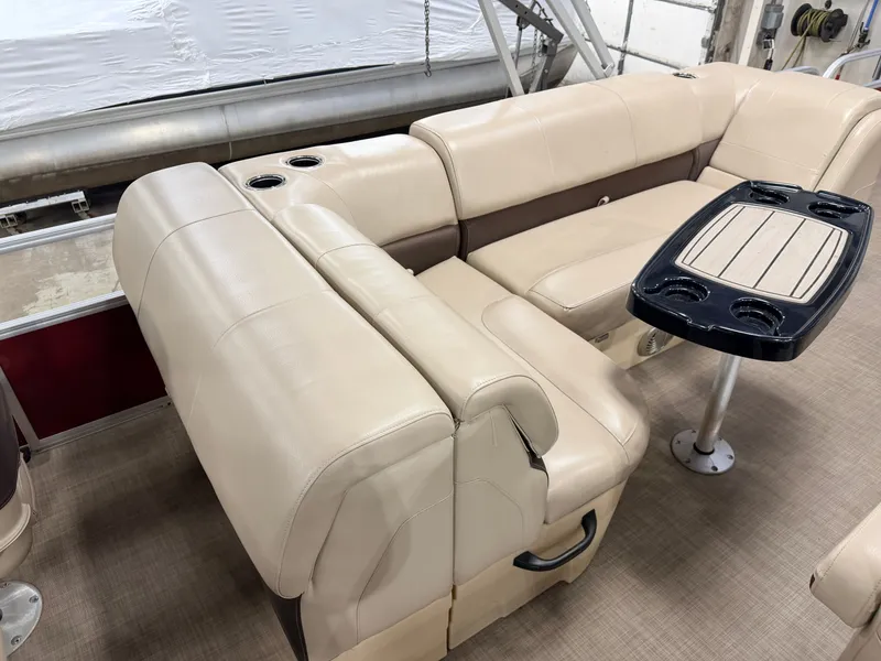 Slide: The Image of Sun Tracker Fishin Barge 22 DLX XP3 Tritoon & 150HP Mercury 4Stroke - $39,995 2019 - 42