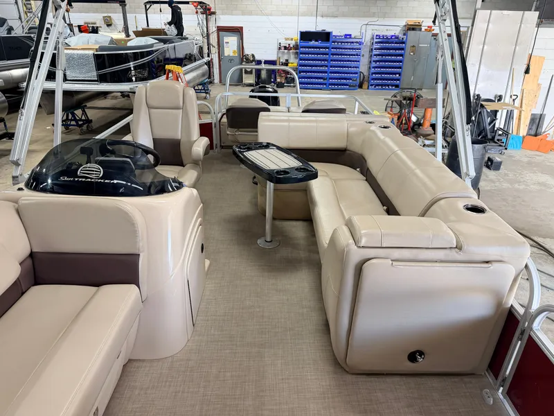 Slide: The Image of Sun Tracker Fishin Barge 22 DLX XP3 Tritoon & 150HP Mercury 4Stroke - $39,995 2019 - 5