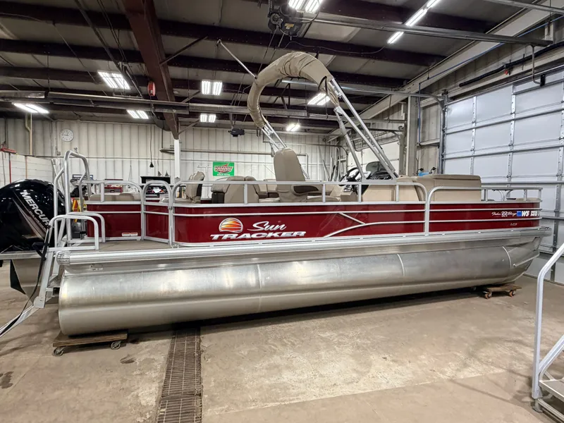 Slide: The Image of Sun Tracker Fishin Barge 22 DLX XP3 Tritoon & 150HP Mercury 4Stroke - $39,995 2019 - 63