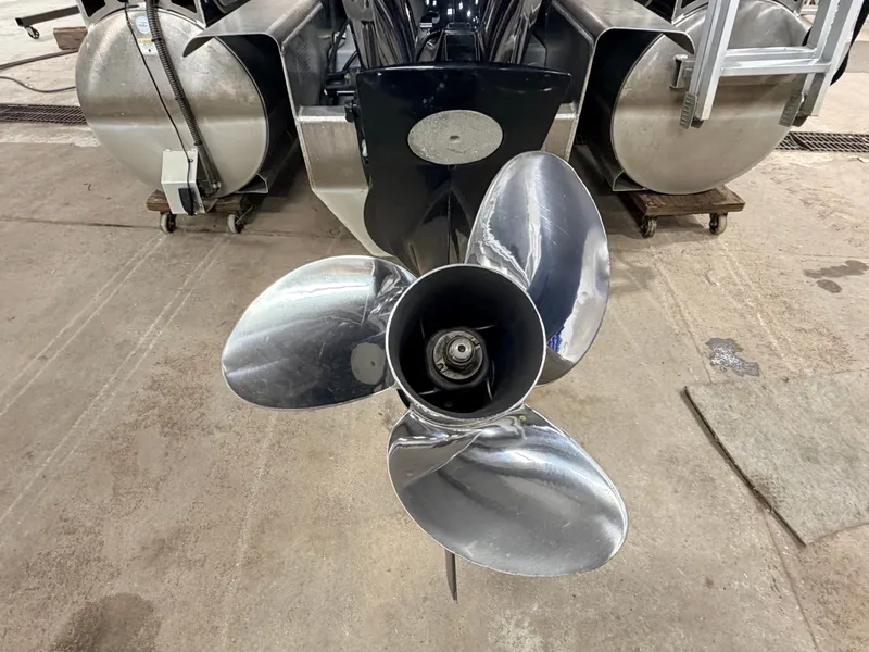 Slide: The Image of Sun Tracker Fishin Barge 22 DLX XP3 Tritoon & 150HP Mercury 4Stroke - $39,995 2019 - 68