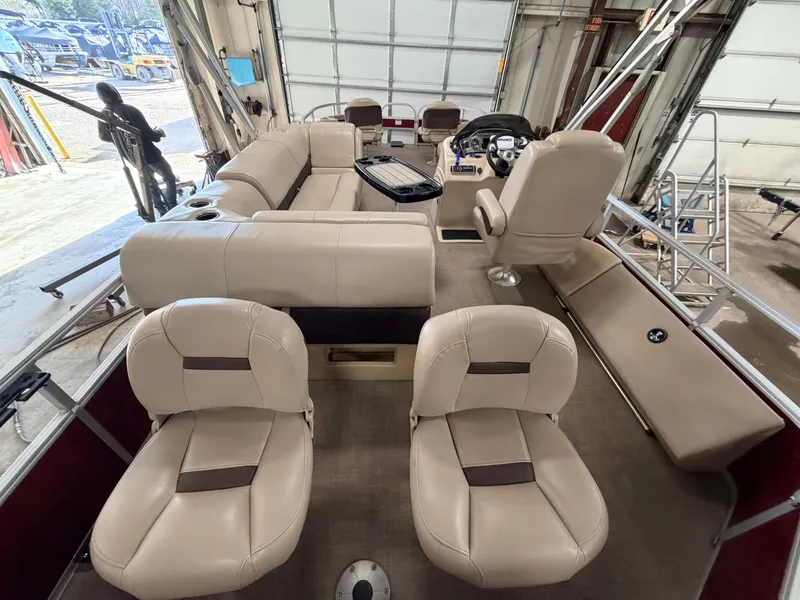 Slide: The Image of Sun Tracker Fishin Barge 22 DLX XP3 Tritoon & 150HP Mercury 4Stroke - $39,995 2019 - 8